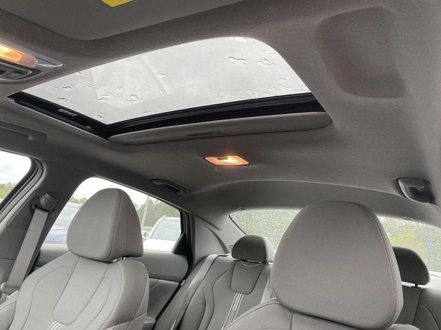 Photo of 2025 Red Hyundai ELANTRA