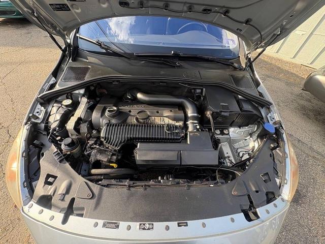 Photo of 2013 Electric Silver Metallic Volvo S60