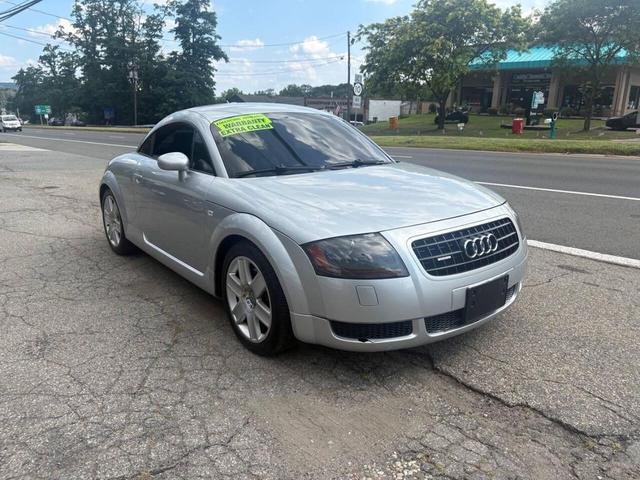 Photo of 2005 Light Silver Metallic Audi TT