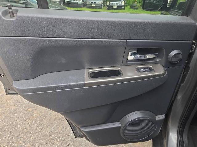Photo of 2012 Mineral Gray Metallic Clearcoat Jeep Liberty