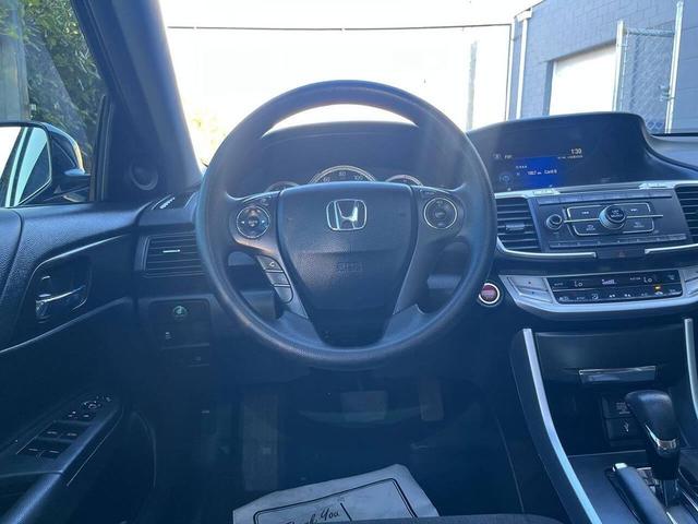 Photo of 2015 Crystal Black Pearl Honda Accord