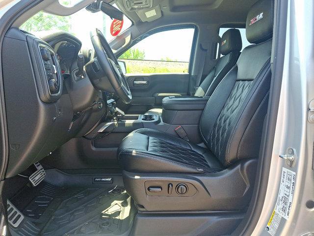 Photo of 2021 Silver Ice Metallic Chevrolet Silverado 1500
