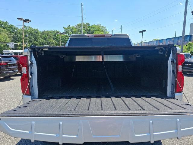 Photo of 2021 Silver Ice Metallic Chevrolet Silverado 1500