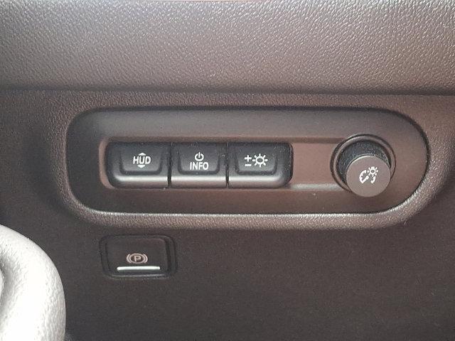 Photo of 2022 Summit White GMC Terrain