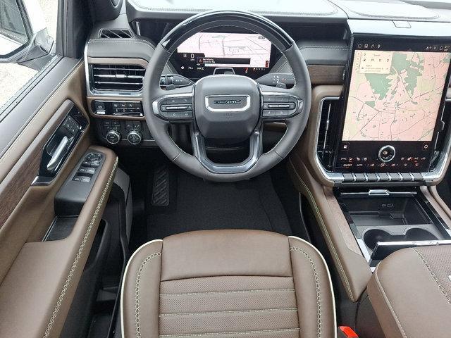 Photo of 2025 White Frost Tri-Coat GMC Yukon