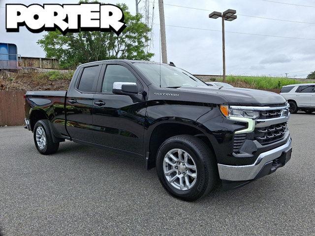 Photo of 2022 Black Chevrolet Silverado 1500