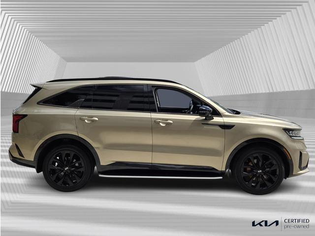 Photo of 2021 Crystal Beige Kia Sorento