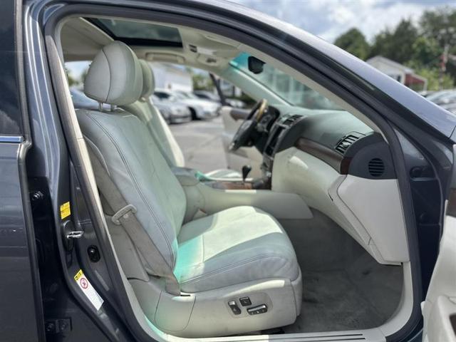Photo of 2012 Gray Lexus LS 460