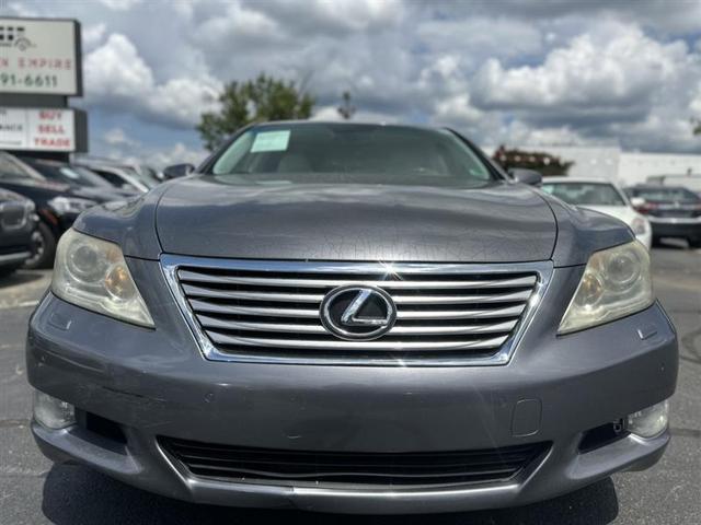 Photo of 2012 Gray Lexus LS 460