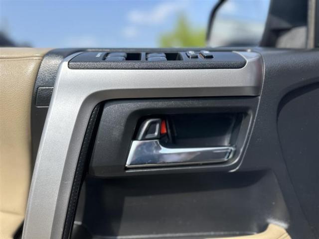 Photo of 2018 Red Toyota 4Runner