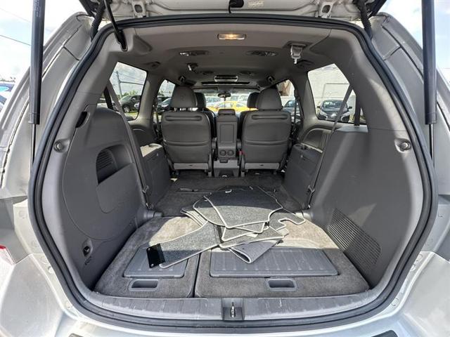 Photo of 2009 Silver Honda Odyssey