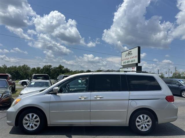 Photo of 2009 Silver Honda Odyssey