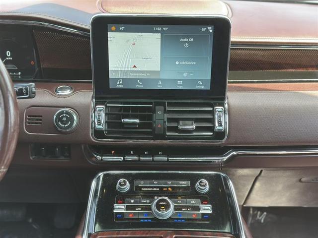 Photo of 2018 Black Lincoln Navigator