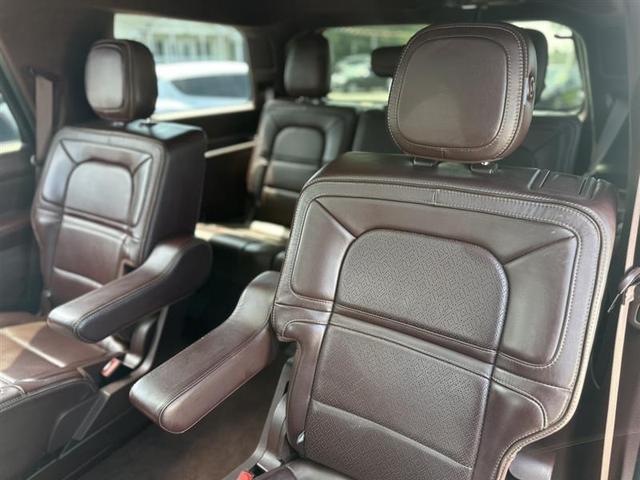 Photo of 2018 Black Lincoln Navigator