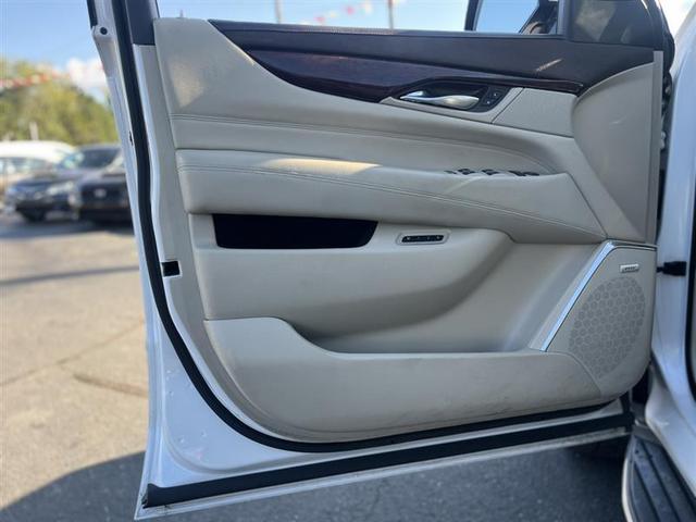 Photo of 2016 Off White Cadillac Escalade ESV