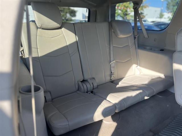Photo of 2016 Off White Cadillac Escalade ESV