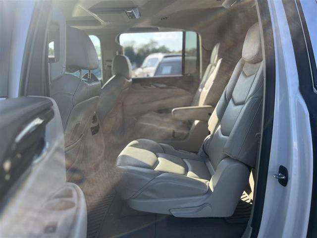 Photo of 2016 Off White Cadillac Escalade ESV