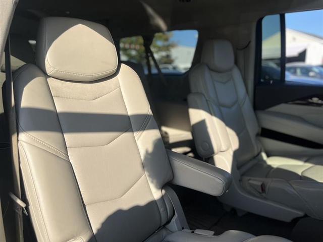 Photo of 2016 Off White Cadillac Escalade ESV