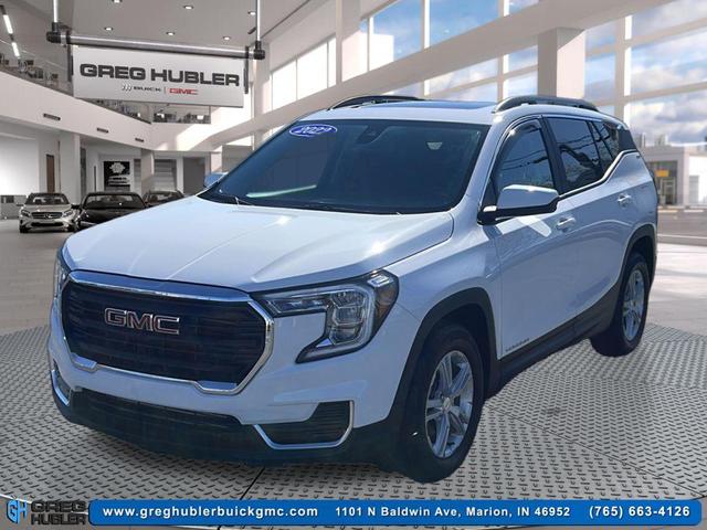 Photo of 2022 Summit White GMC Terrain