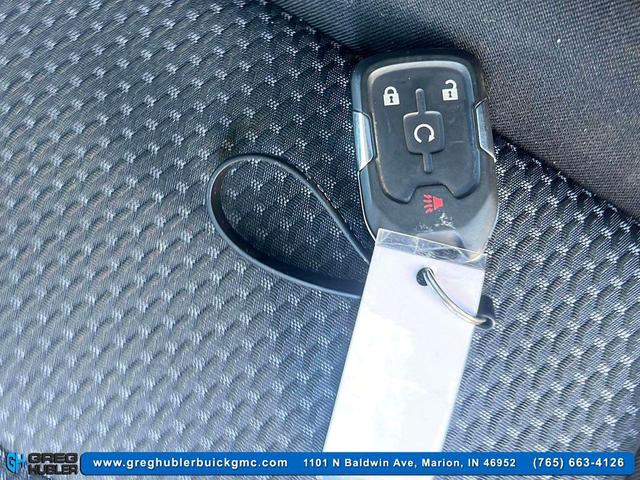 Photo of 2022 Summit White GMC Terrain