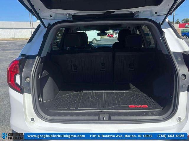 Photo of 2022 Summit White GMC Terrain
