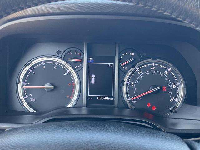 Photo of 2022 White Toyota 4Runner