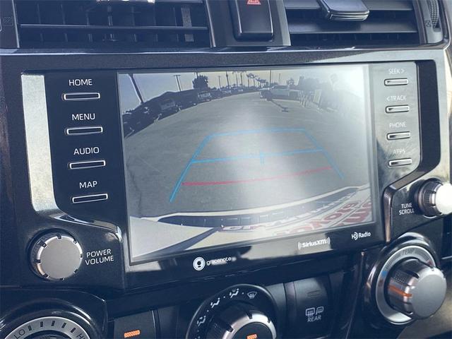 Photo of 2022 White Toyota 4Runner