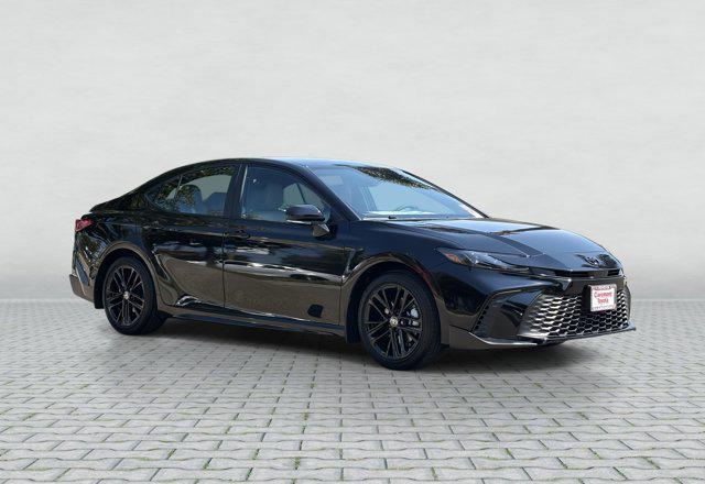 Photo of 2025 Midnight Black Metallic Toyota Camry