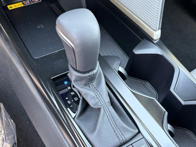 Photo of 2025 Midnight Black Metallic Toyota Camry