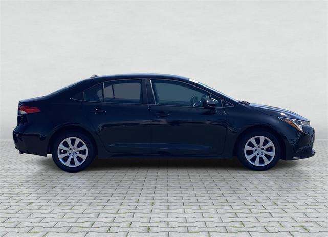Photo of 2024 Midnight Black Metallic Toyota Corolla