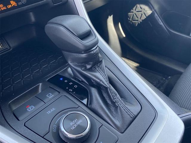 Photo of 2025 Ice Cap Toyota RAV4 Hybrid