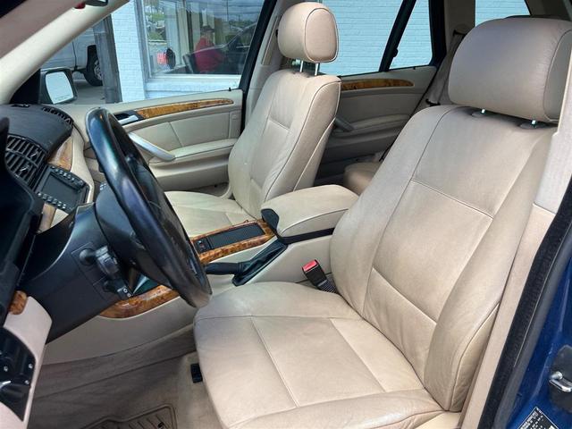 Photo of 2003 Topaz Blue Metallic BMW X5
