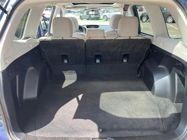 Photo of 2016 Quartz Blue Pearl Subaru Forester