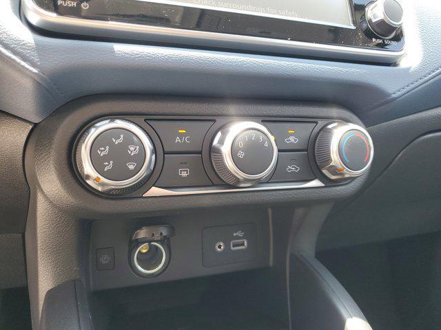 Photo of 2025 Super Black Nissan Versa