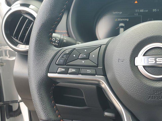Photo of 2024 Aspen White Tricoat/Super Black Nissan Kicks