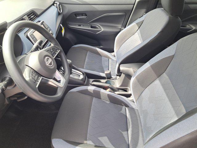 Photo of 2025 Brilliant Silver Metallic Nissan Versa