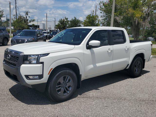 Photo of 2025 Glacier White Nissan Frontier