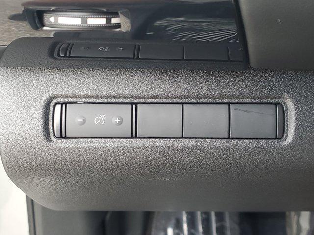 Photo of 2024 Brilliant Silver Metallic Nissan Pathfinder