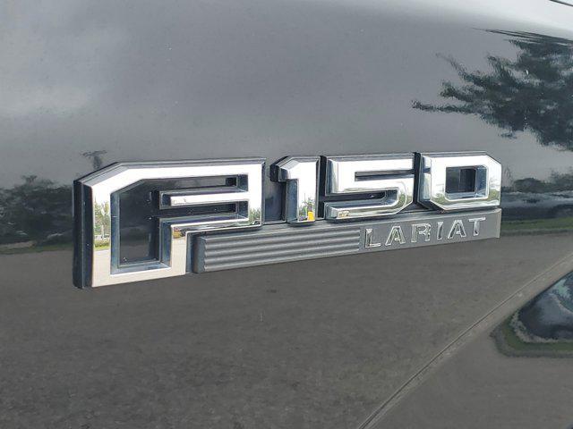 Photo of 2018 Shadow Black Ford F-150