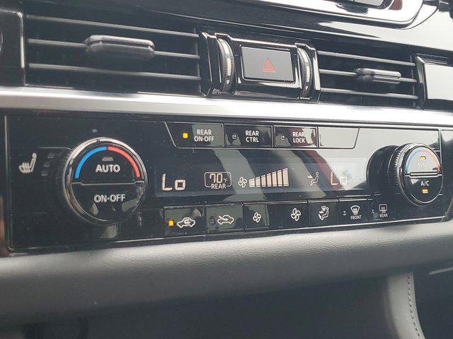 Photo of 2023 Scarlet Ember Tintcoat Nissan Pathfinder