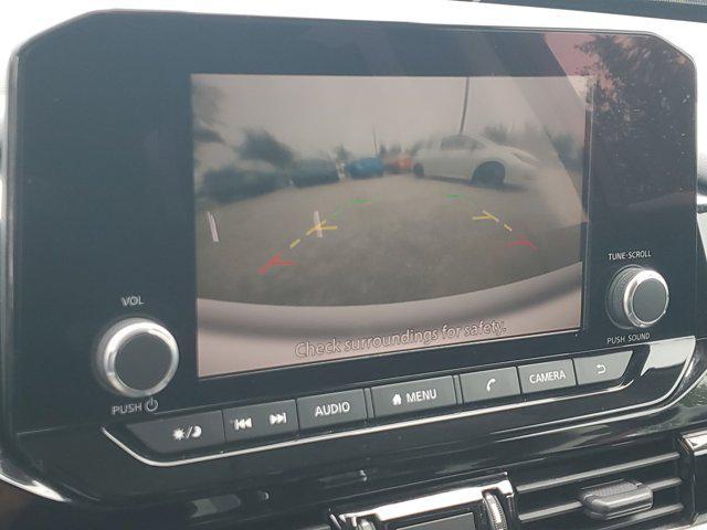 Photo of 2023 Scarlet Ember Tintcoat Nissan Pathfinder