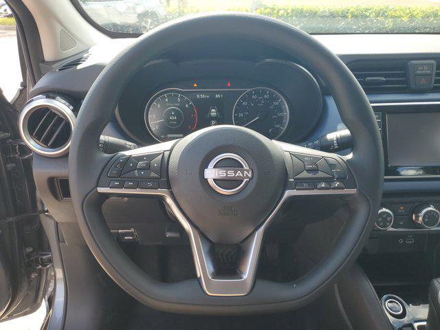 Photo of 2025 Gun Metallic Nissan Versa