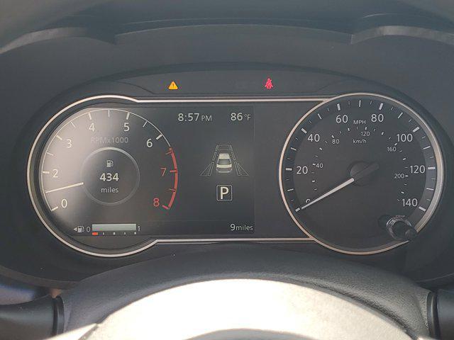 Photo of 2025 Gun Metallic Nissan Versa