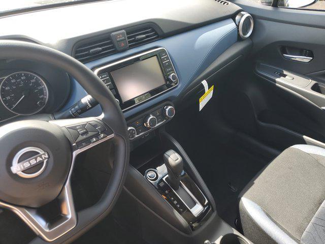 Photo of 2025 Gun Metallic Nissan Versa
