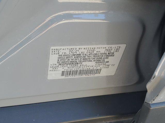 Photo of 2024 Boulder Gray Pearl Nissan Kicks