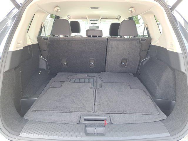 Photo of 2025 Gun Metallic Nissan Rogue