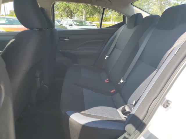 Photo of 2025 Brilliant Silver Metallic Nissan Versa
