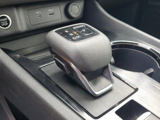 Photo of 2023 Super Black Nissan Rogue