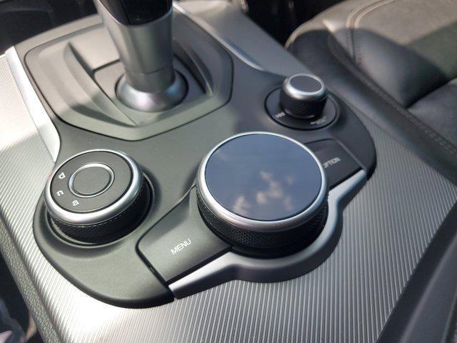 Photo of 2018 Alfa Rosso Alfa Romeo Stelvio