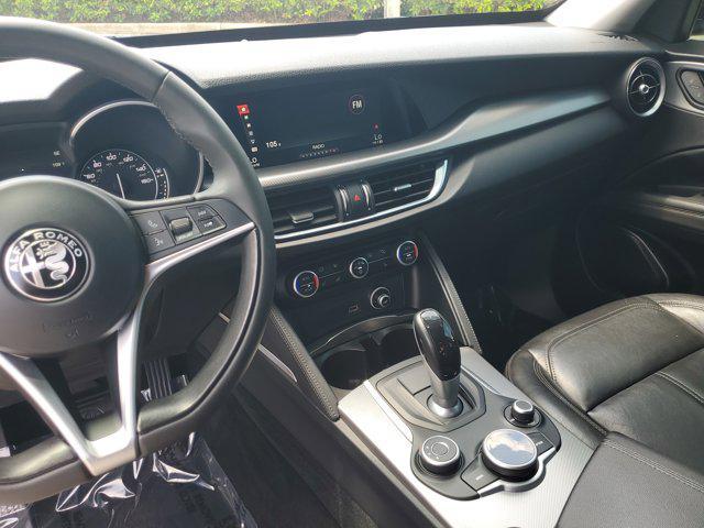 Photo of 2018 Alfa Rosso Alfa Romeo Stelvio